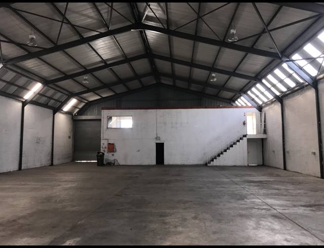 707M² FACTORY TO LET IN OKAVANGO PARK